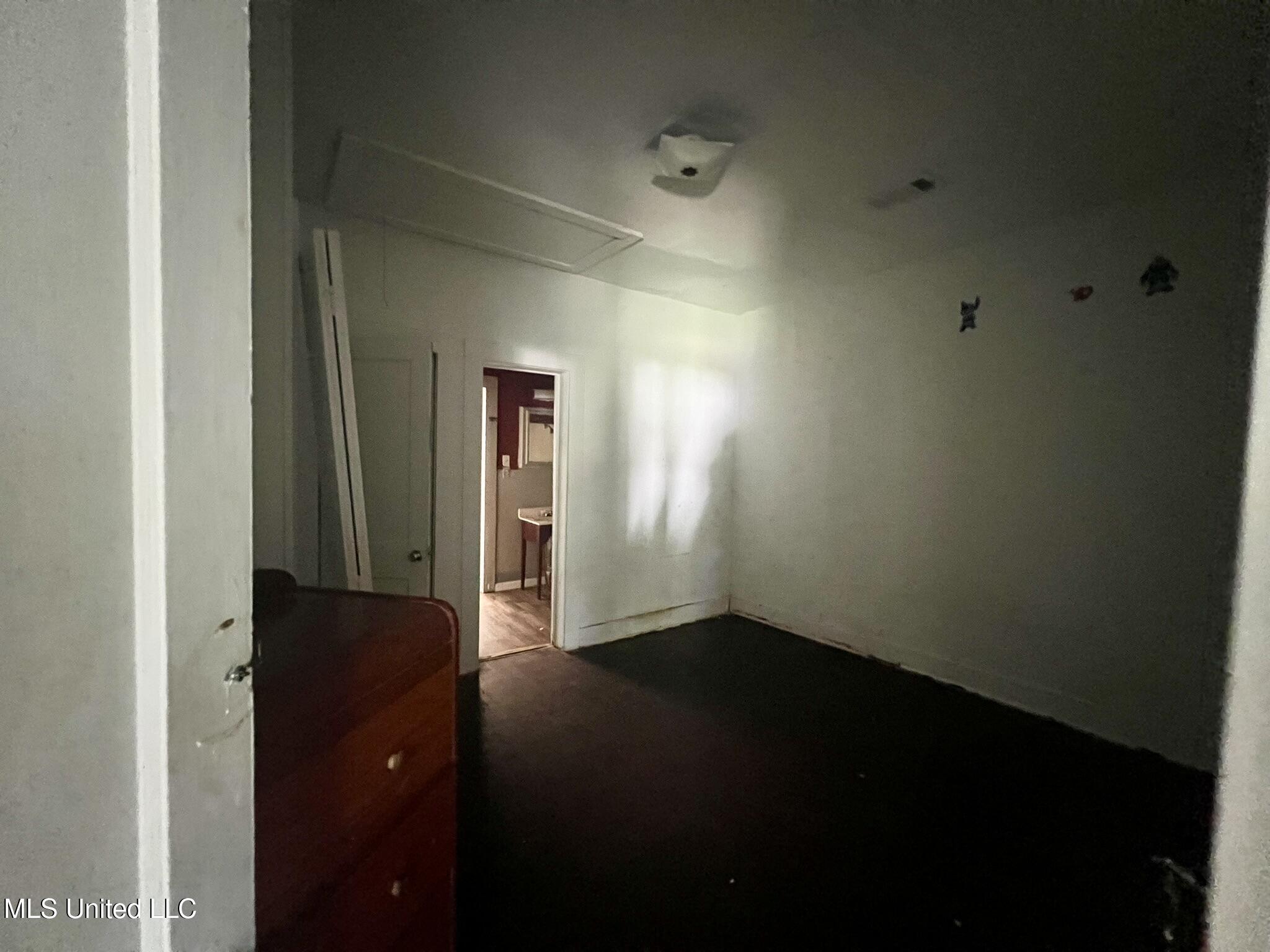 205 North Victoria Avenue Cleveland, MS 38732 - Photo 6 of 15 IMG_0644