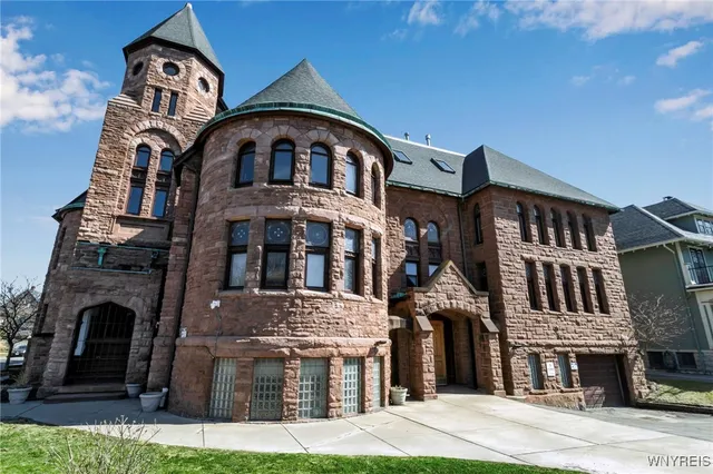 $255,000 | 233 Richmond Avenue, Unit 3, Buffalo, NY 14222