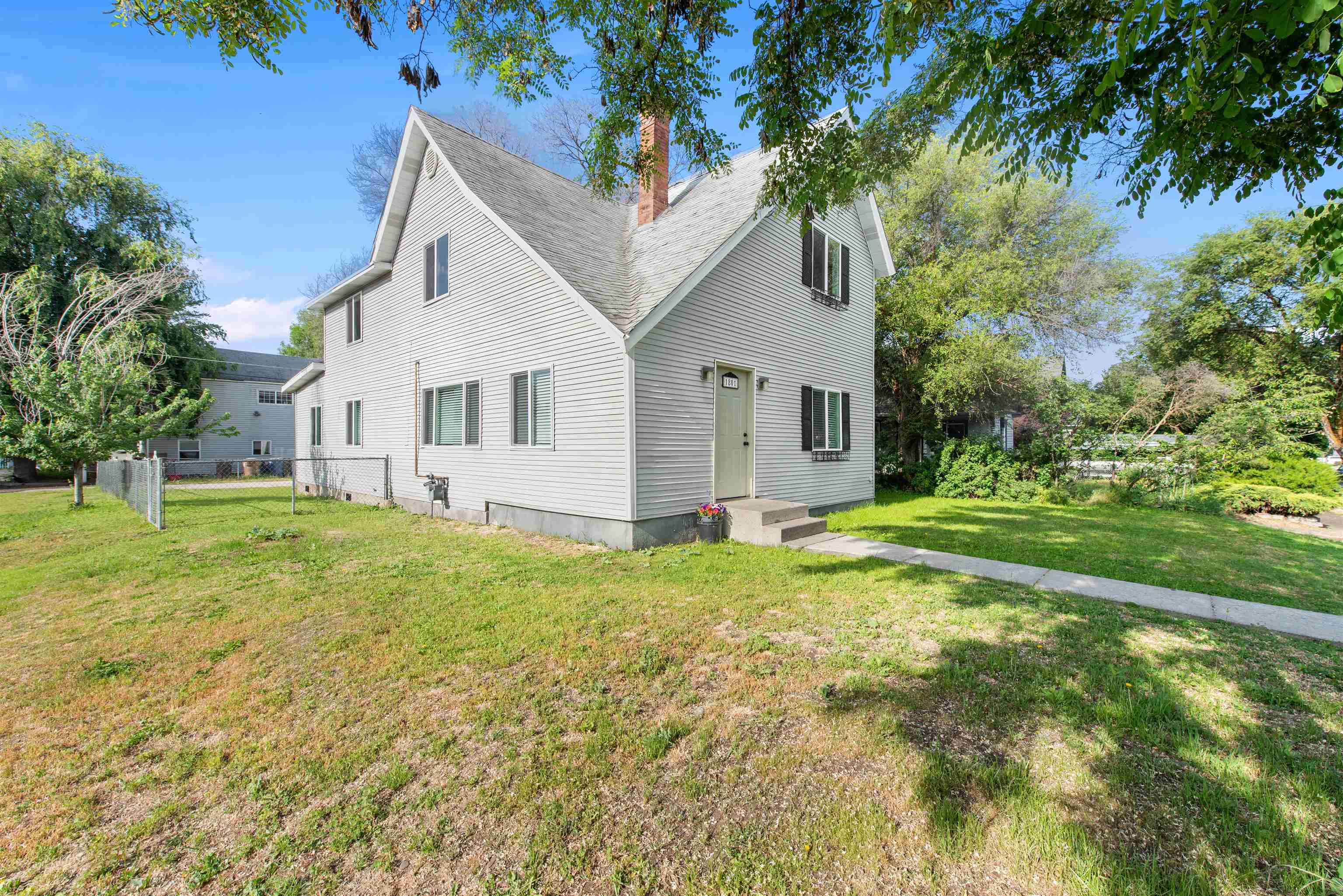 1801 West Sharp Avenue Spokane, WA 99201 - Photo 2 of 39