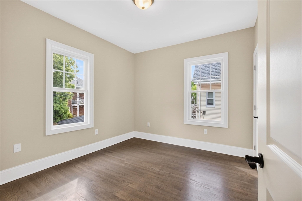 152 Washington Street, Unit 2 Boston, MA 02135 - Photo 7 of 17