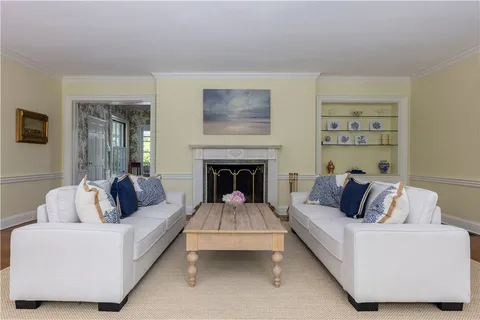 $5,950,000 | 121 Avondale Road, Westerly, RI 02891