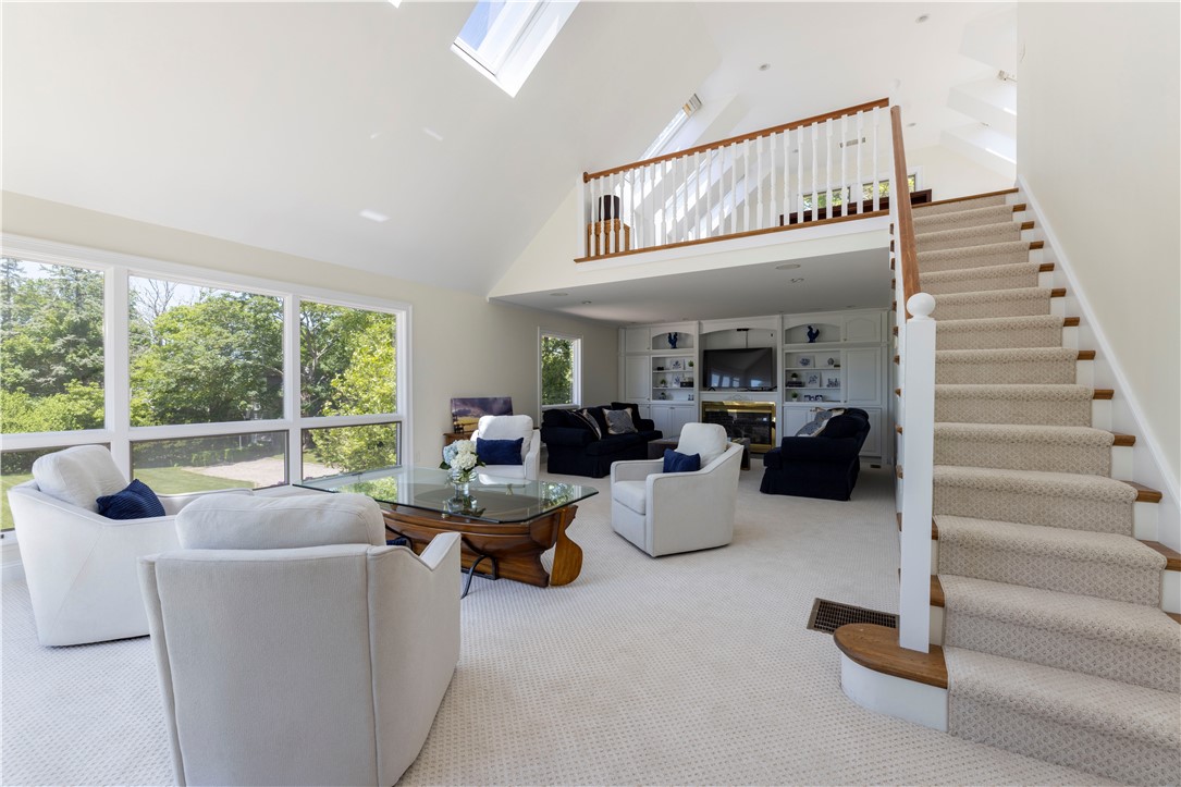 121 Avondale Road Westerly, RI 02891 - Photo 29 of 49