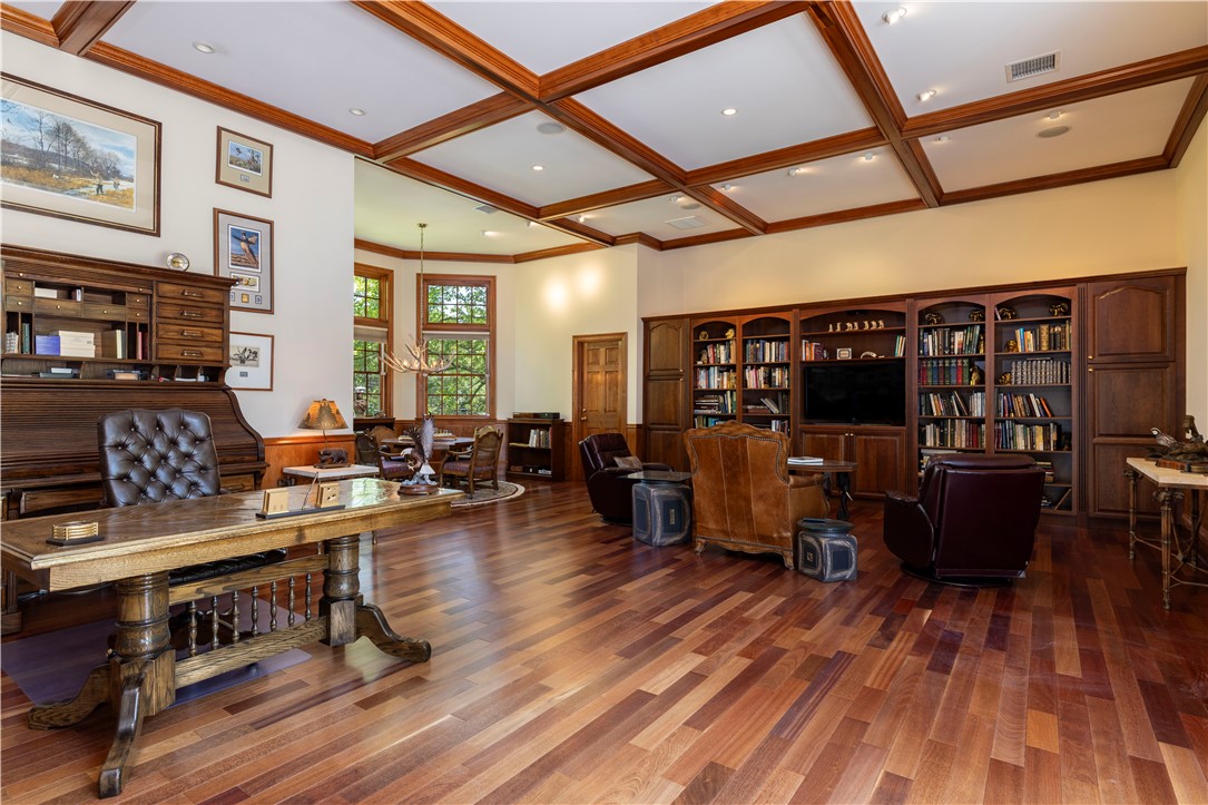 121 Avondale Road Westerly, RI 02891 - Photo 33 of 49