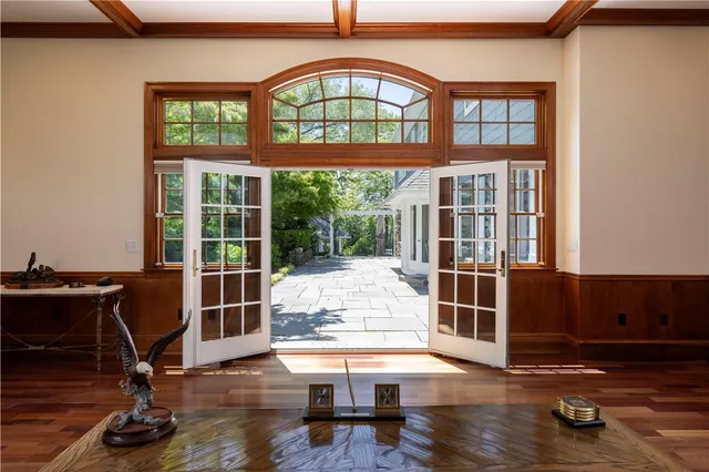 $5,950,000 | 121 Avondale Road, Westerly, RI 02891