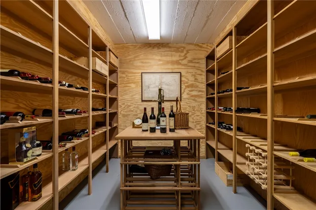 $5,950,000 | 121 Avondale Road, Westerly, RI 02891