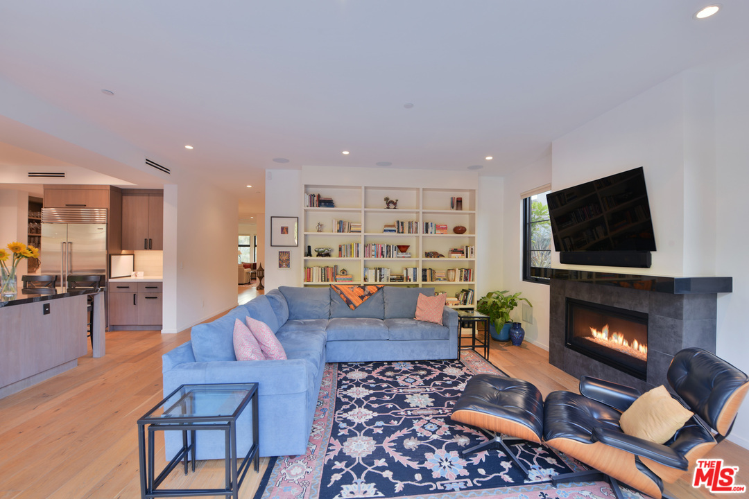 10560 Rountree Road Los Angeles, CA 90064 - Photo 14 of 32 Gallery Image 14