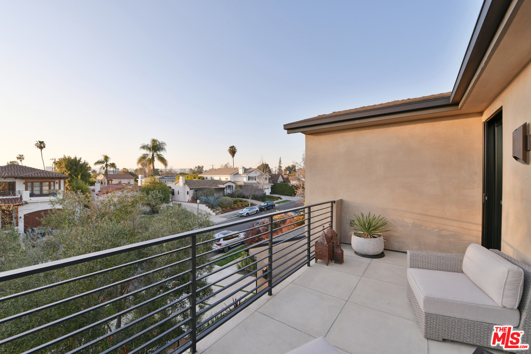 10560 Rountree Road Los Angeles, CA 90064 - Photo 22 of 32 Gallery Image 22
