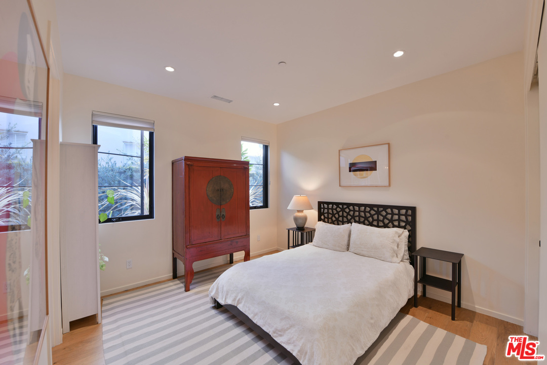 10560 Rountree Road Los Angeles, CA 90064 - Photo 24 of 32 Gallery Image 24