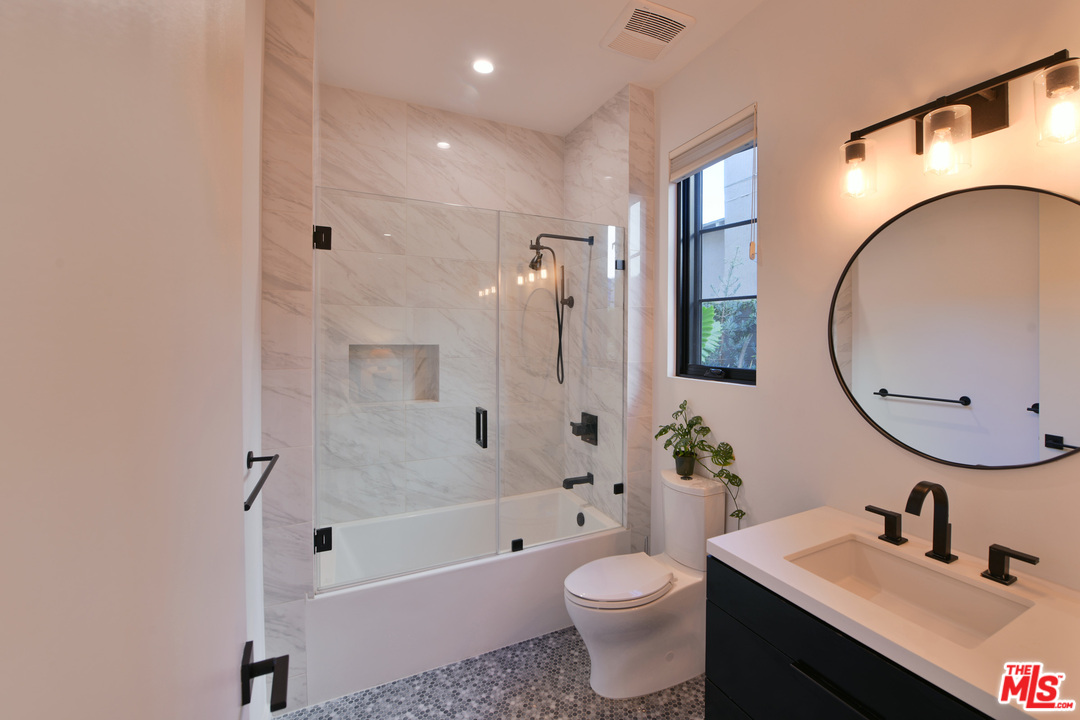 10560 Rountree Road Los Angeles, CA 90064 - Photo 25 of 32 Gallery Image 25