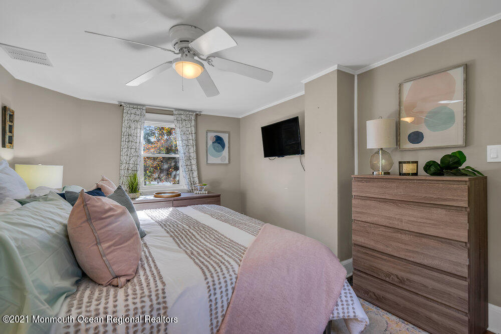 136 Chapel Hill Road Red Bank, NJ 07701 - Photo 16 of 29 027_dsc09662