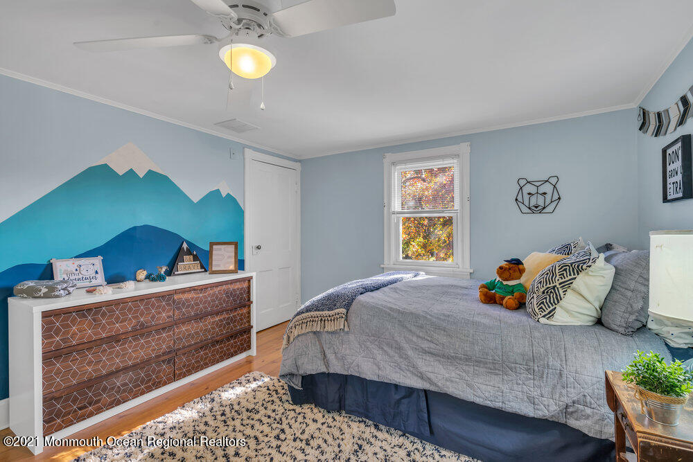 136 Chapel Hill Road Red Bank, NJ 07701 - Photo 18 of 29 025_dsc09652