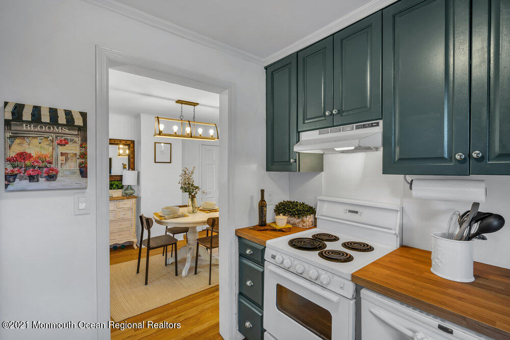136 Chapel Hill Road Red Bank, NJ 07701 - Photo 24 of 29 019_dsc09727