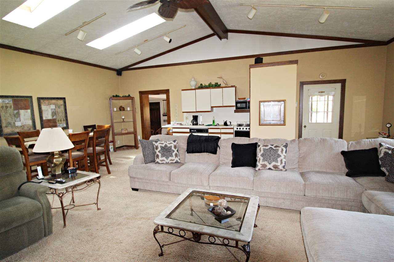 7514 West River Road Flushing, MI 48433 - Photo 23 of 40 50042274-22.JPG