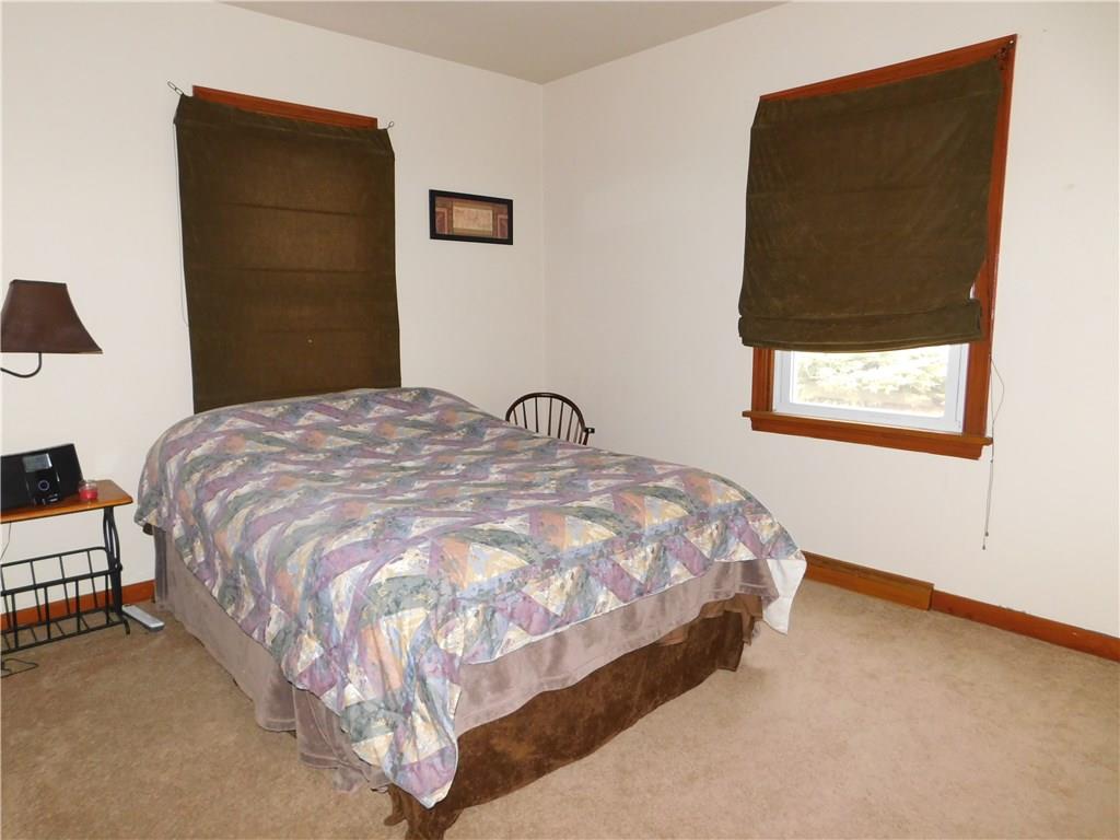 675 Waterdam Road Canonsburg, PA 15317 - Photo 13 of 25 Second bedroom.