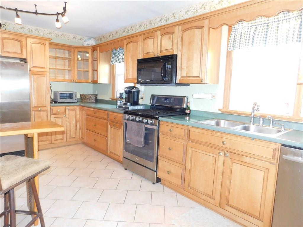675 Waterdam Road Canonsburg, PA 15317 - Photo 6 of 25 Kitchen has plenty of cabinet space.