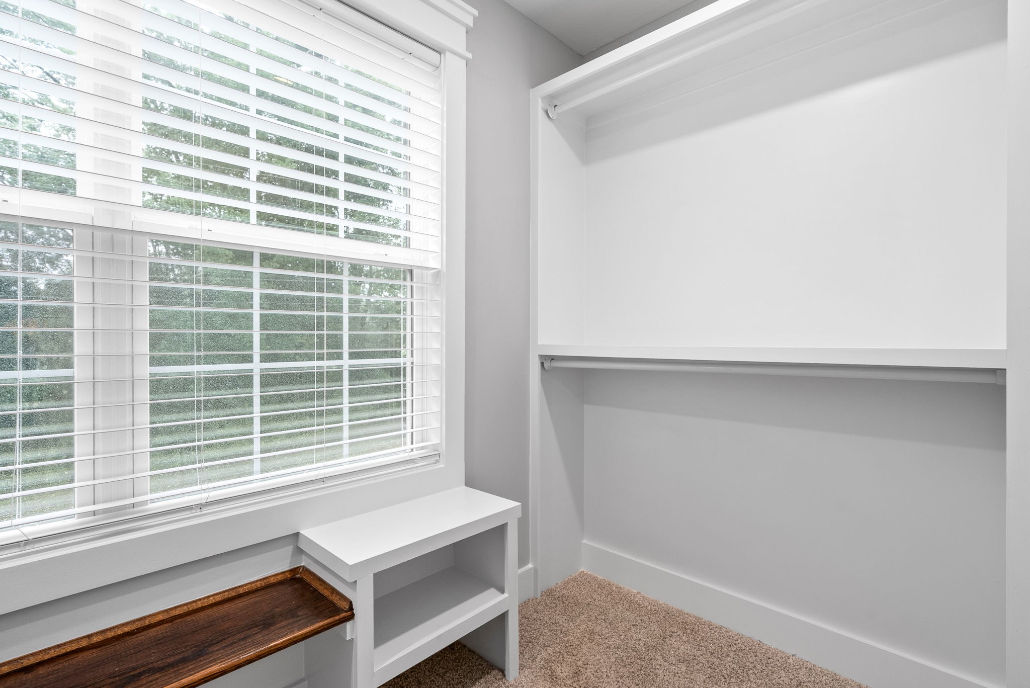 1385 L Bumpus Road Clarksville, TN 37040 - Photo 22 of 28 a room with a window