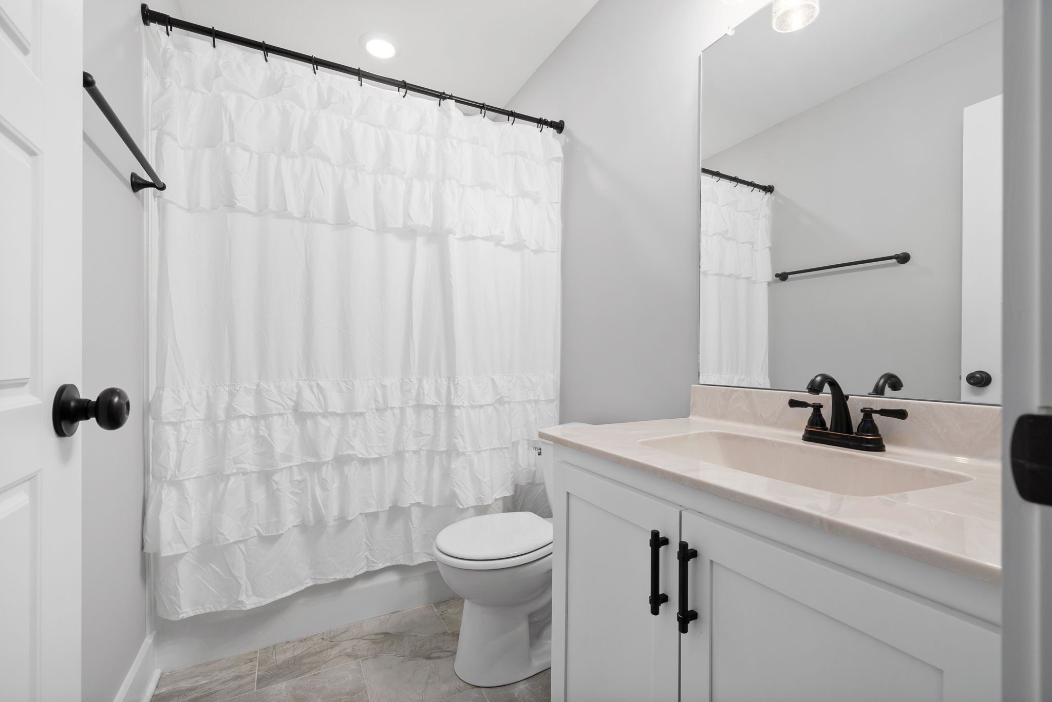 1385 L Bumpus Road Clarksville, TN 37040 - Photo 25 of 28 a bathroom with a sink toilet and shower