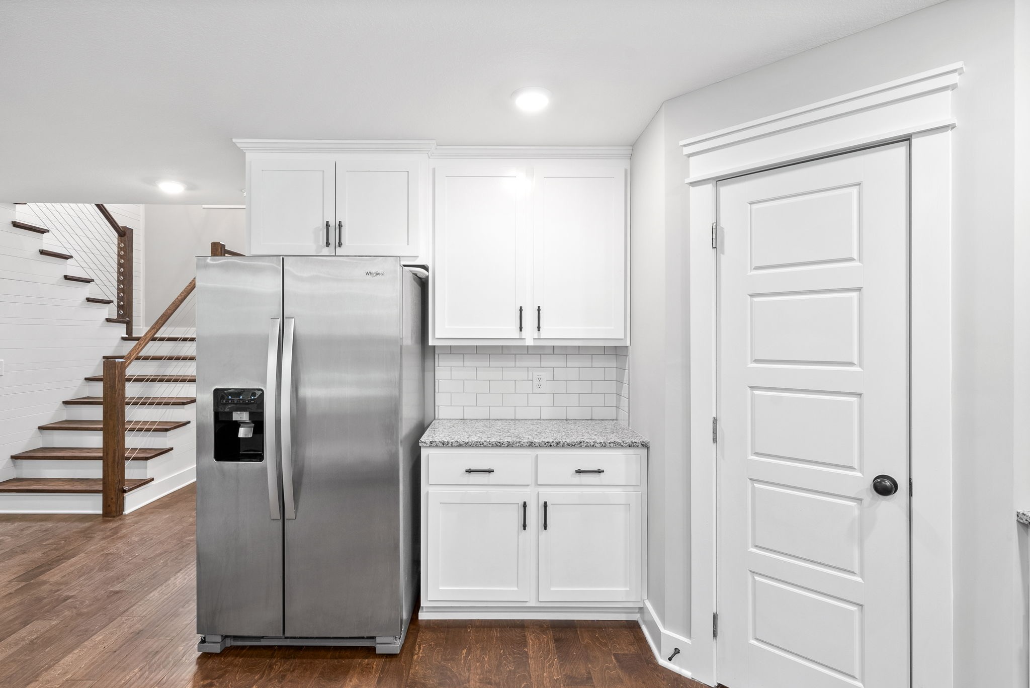 1385 L Bumpus Road Clarksville, TN 37040 - Photo 10 of 28 a kitchen with stainless steel appliances a refrigerator and cabinets