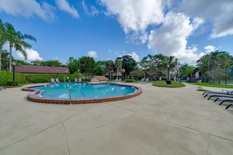 $300,000 | 208 Wimbledon Lakes Drive, Unit 208, Plantation, FL 33324