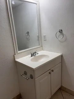 $300,000 | 208 Wimbledon Lakes Drive, Unit 208, Plantation, FL 33324