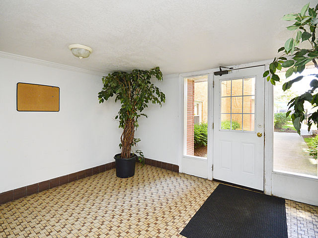 7529 North Sheridan Road, Unit 1 Chicago, IL 60626 - Photo 15 of 17