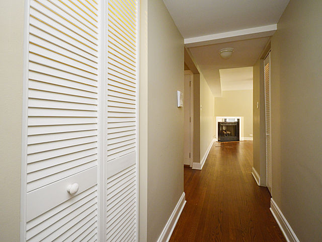 7529 North Sheridan Road, Unit 1 Chicago, IL 60626 - Photo 4 of 17