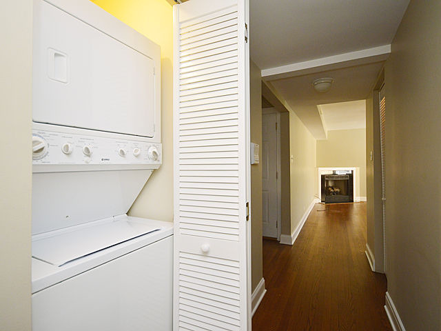 7529 North Sheridan Road, Unit 1 Chicago, IL 60626 - Photo 8 of 17