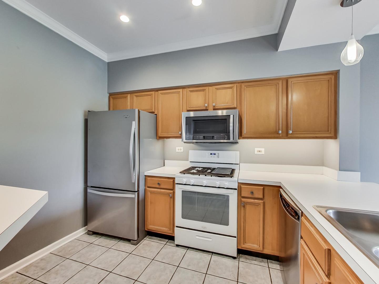 17852 Braewick Road Gurnee, IL 60031 - Photo 8 of 23