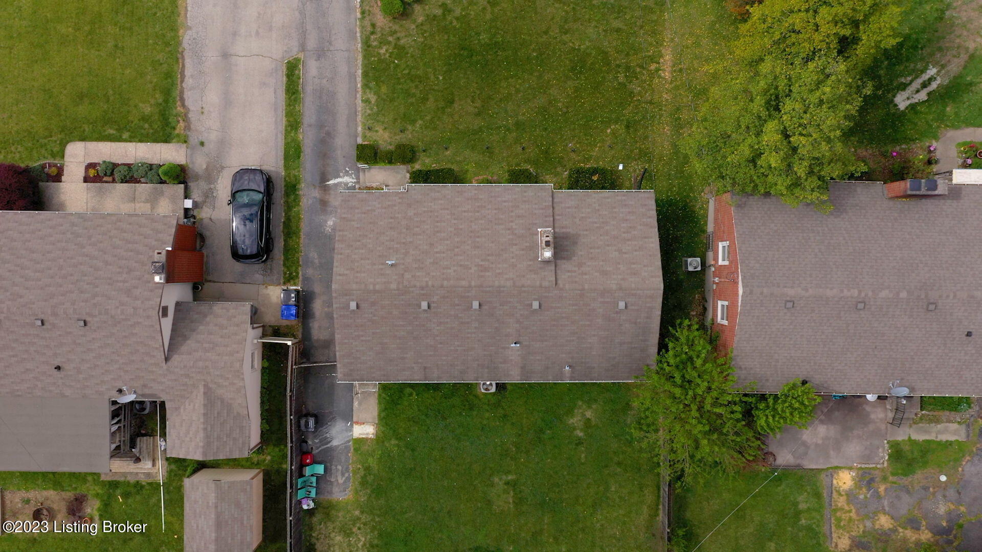943 Palatka Road Louisville, KY 40214 - Photo 41 of 47 41-web-or-mls-drone 1-943 Palatka Rd Lou