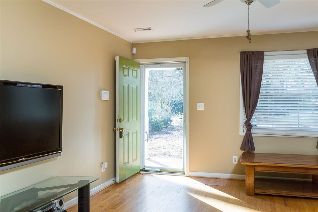 2802 Barmettler Street Raleigh, NC 27607 - Photo 4 of 25 Photo 4