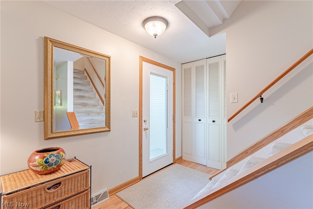 4680 Treetop Drive Akron, OH 44321 - Photo 3 of 36