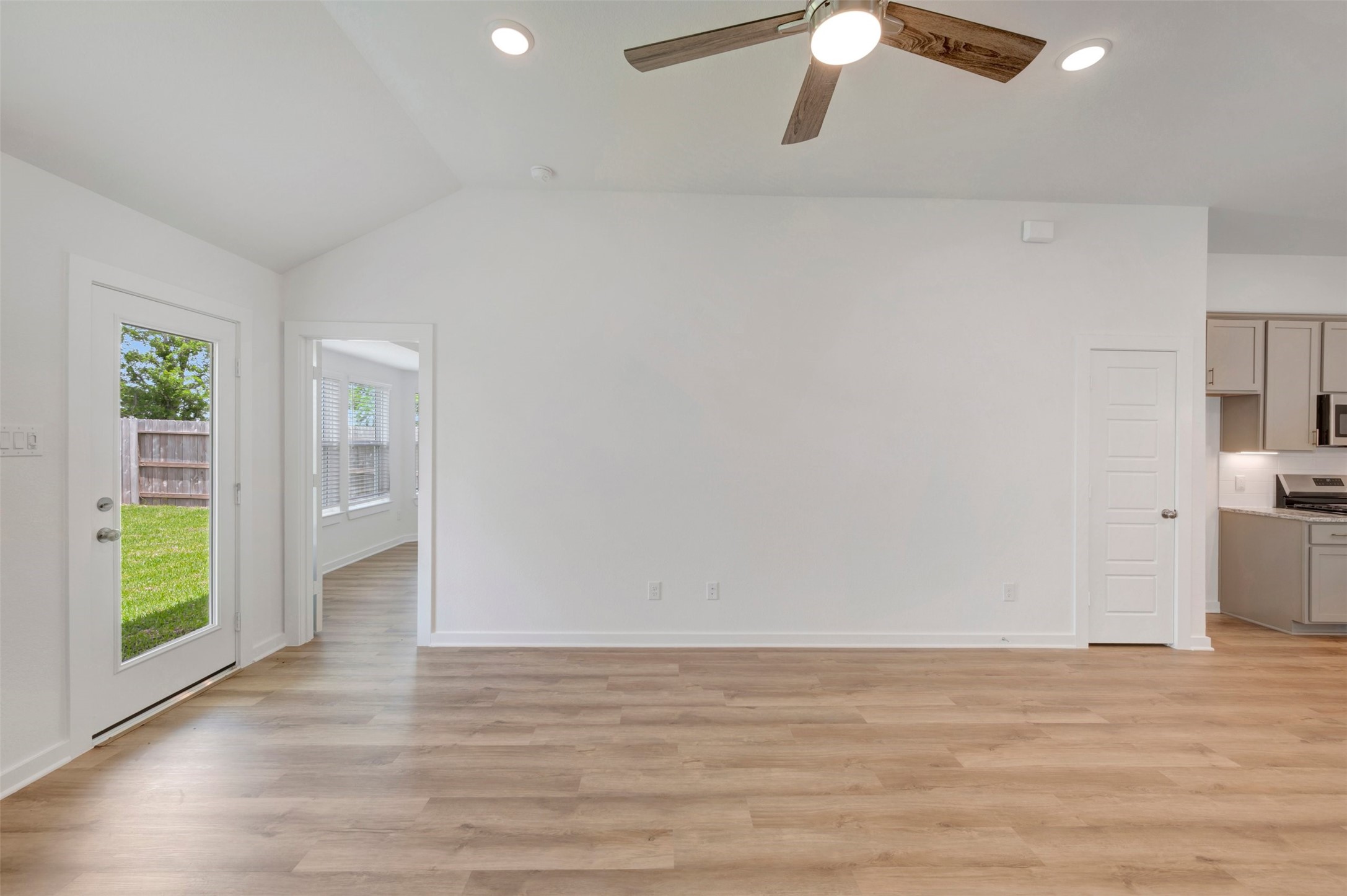 3406 Fresh Bluestream Lane Rosenberg, TX 77471 - Photo 16 of 27