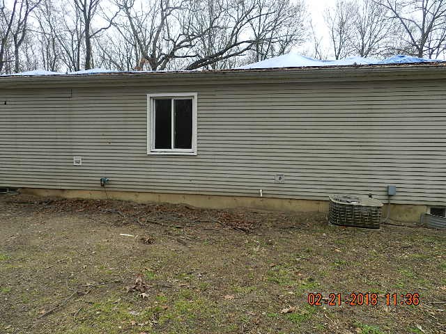 4265 North 500 West Rochester, IN 46975 - Photo 4 of 16