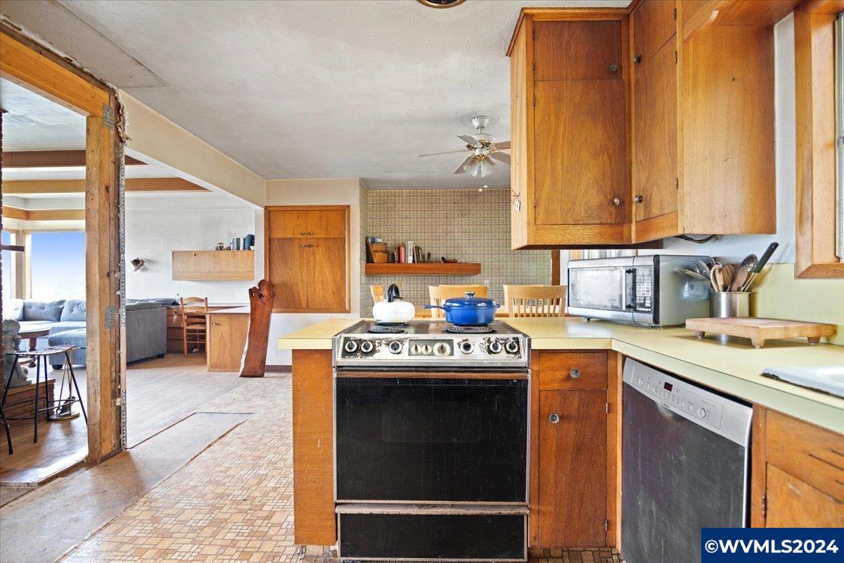 4357 Orchard Heights Road Northwest Salem, OR 97304 - Photo 20 of 38 Gallery Image 20