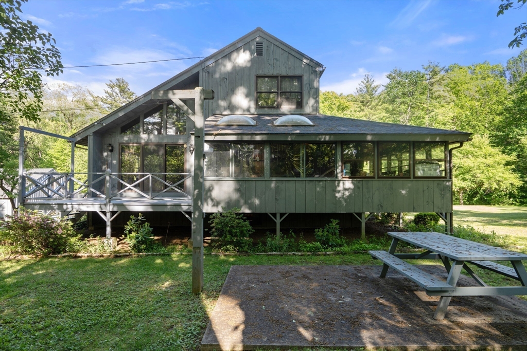 1 Leno Road Sturbridge, MA 01566 - Photo 21 of 33