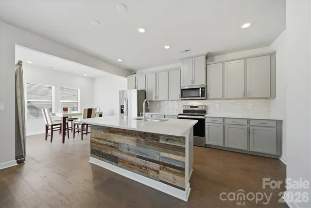 $299,900 | 1302 31st Street Northeast, Conover, NC 28613