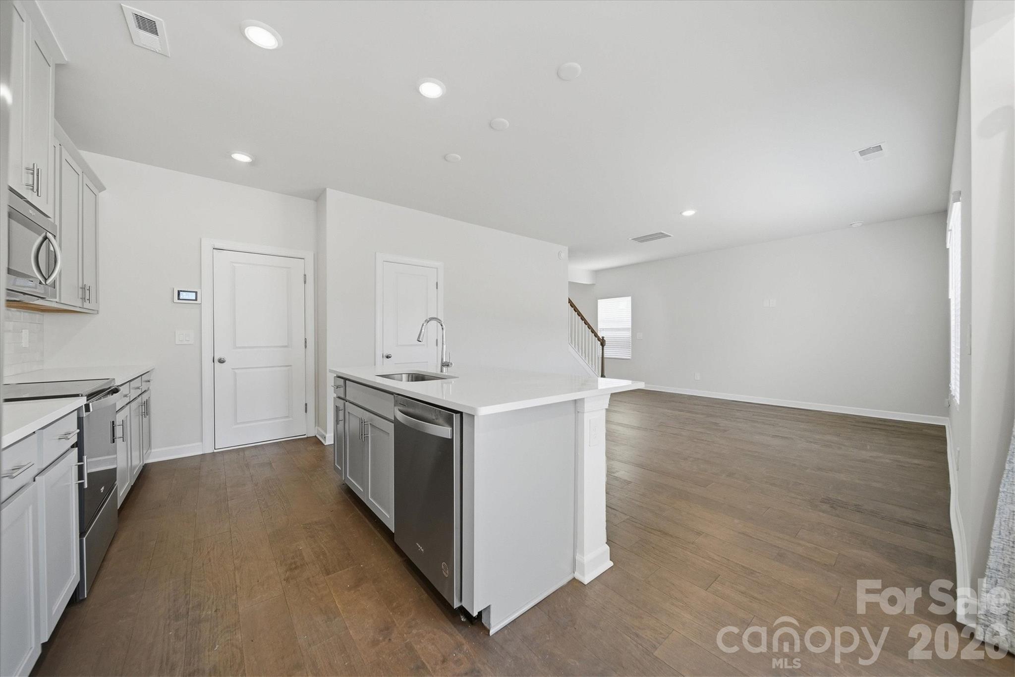 1302 31st Street Northeast Conover, NC 28613 - Photo 10 of 40