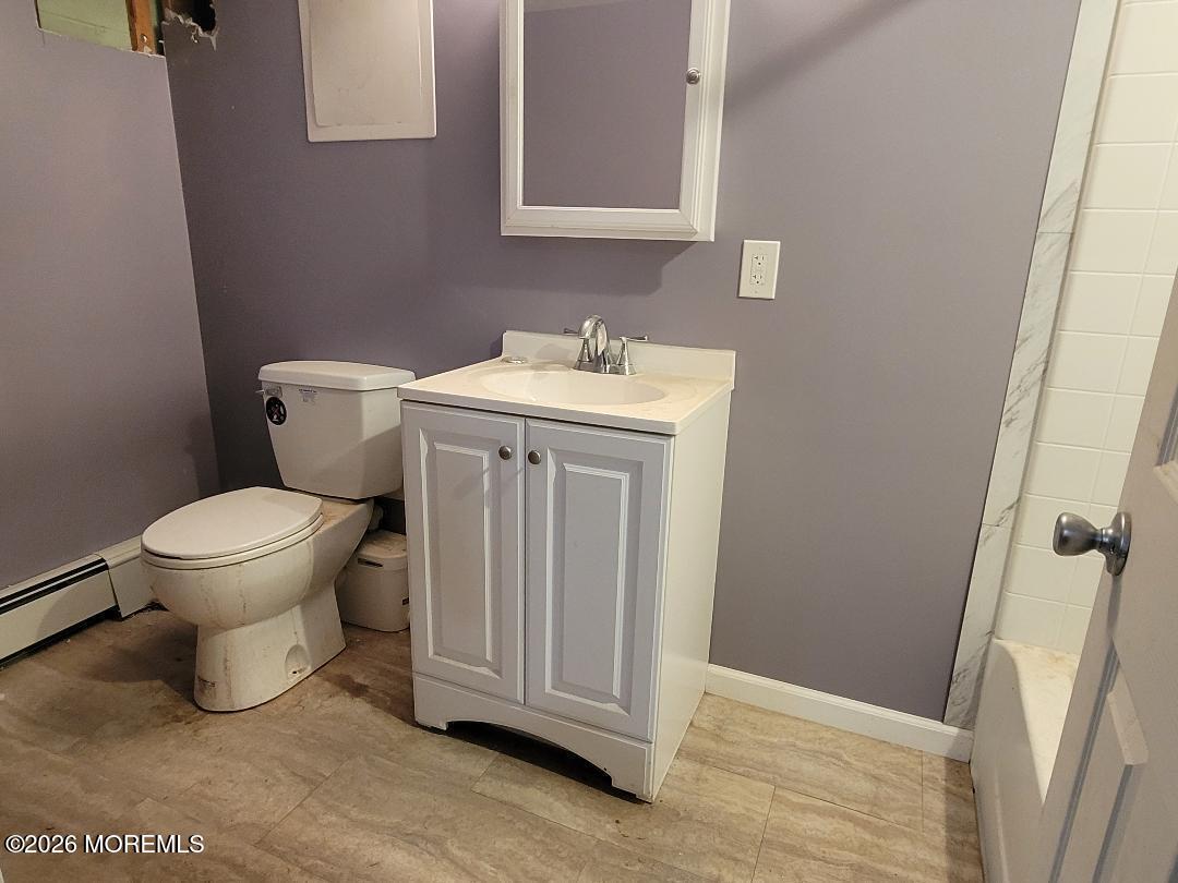 202 Teal Road Brick, NJ 08723 - Photo 13 of 17 202 teal downstaira full bath