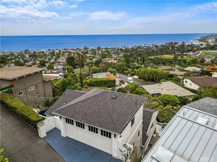 $4,298,000 | 933 Coast View Drive, Laguna Beach, CA 92651