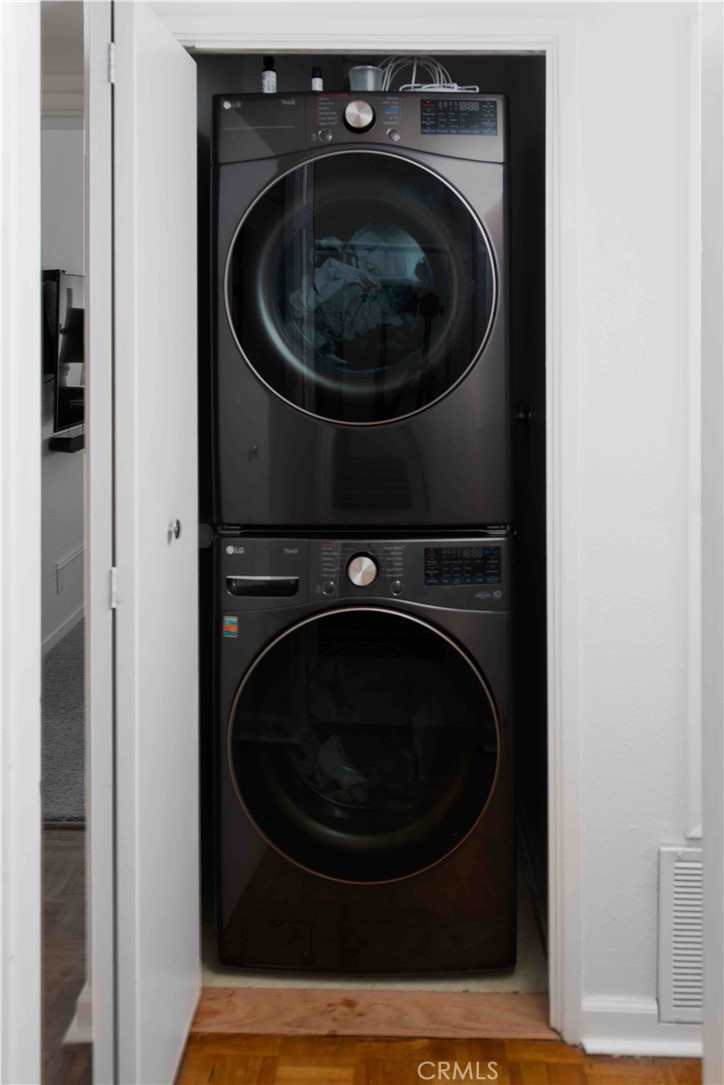 7135 Firmament Avenue, Unit 25 Van Nuys, CA 91406 - Photo 9 of 14 a utility room with dryer and washer