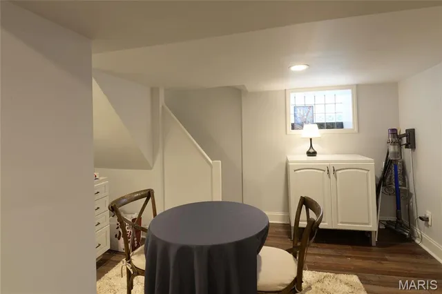 $2,800 | 5222 Nottingham Avenue, St. Louis, MO 63109