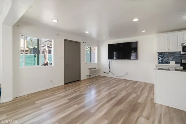 $589,000 | 6854 Quinton Lane, Tujunga, CA 91042