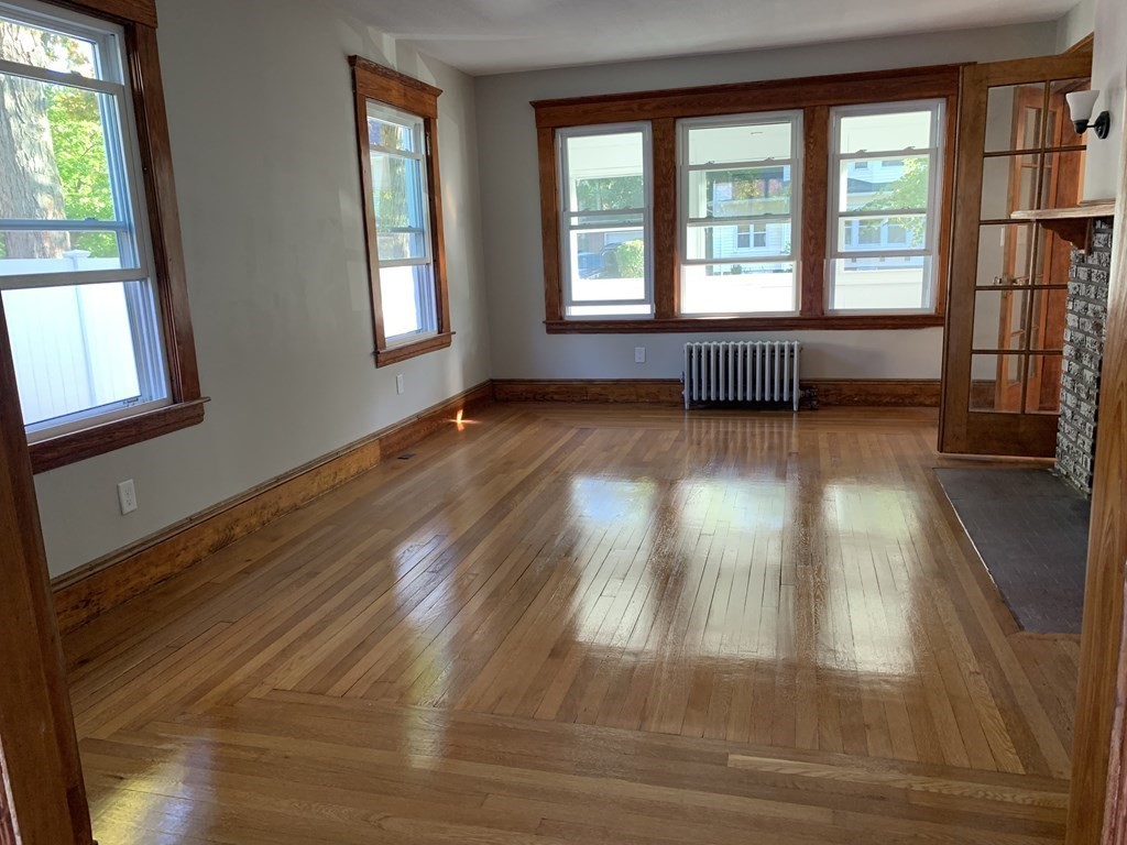 60 Burton Street Springfield, MA 01108 - Photo 5 of 33 Gallery Image 5