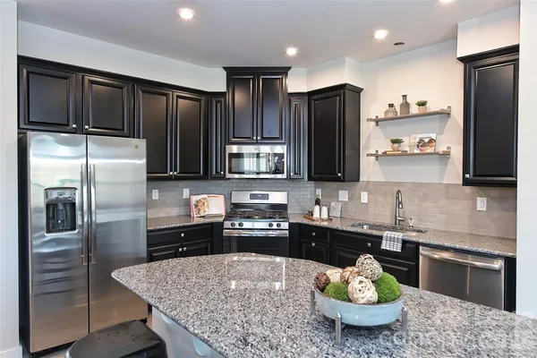 $3,050 | 12620 ES Draper Drive, Huntersville, NC 28078