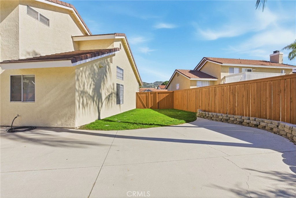 24333 Rimcrest Lane Moreno Valley, CA 92557 - Photo 33 of 62 a view of outdoor space and front view of a house