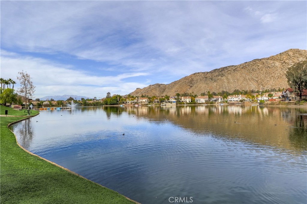 24333 Rimcrest Lane Moreno Valley, CA 92557 - Photo 58 of 62 a view of a lake with houses in the back
