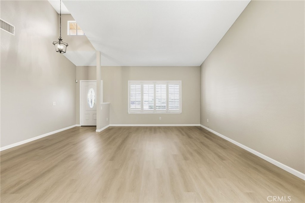 24333 Rimcrest Lane Moreno Valley, CA 92557 - Photo 10 of 62