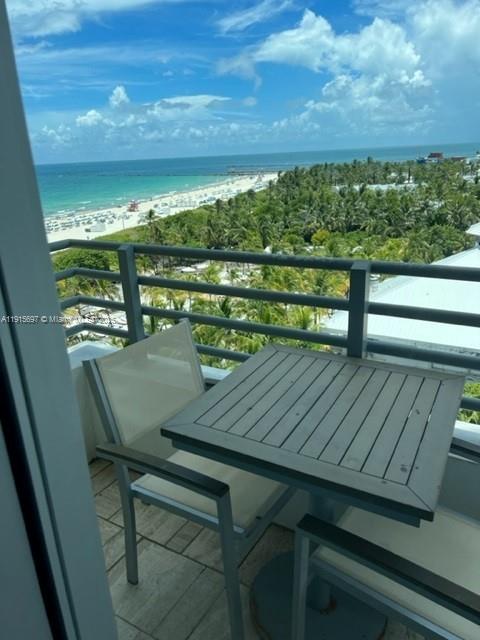 101 Ocean Drive, Unit 906 Miami Beach, FL 33139 - Photo 28 of 35 a view of a balcony with an outdoor space