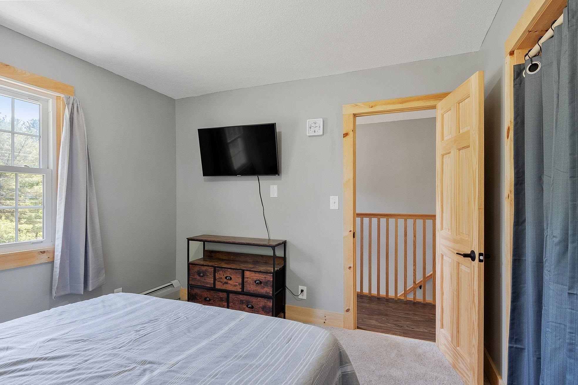 22 Elwood Road Londonderry, NH 03053 - Photo 12 of 33