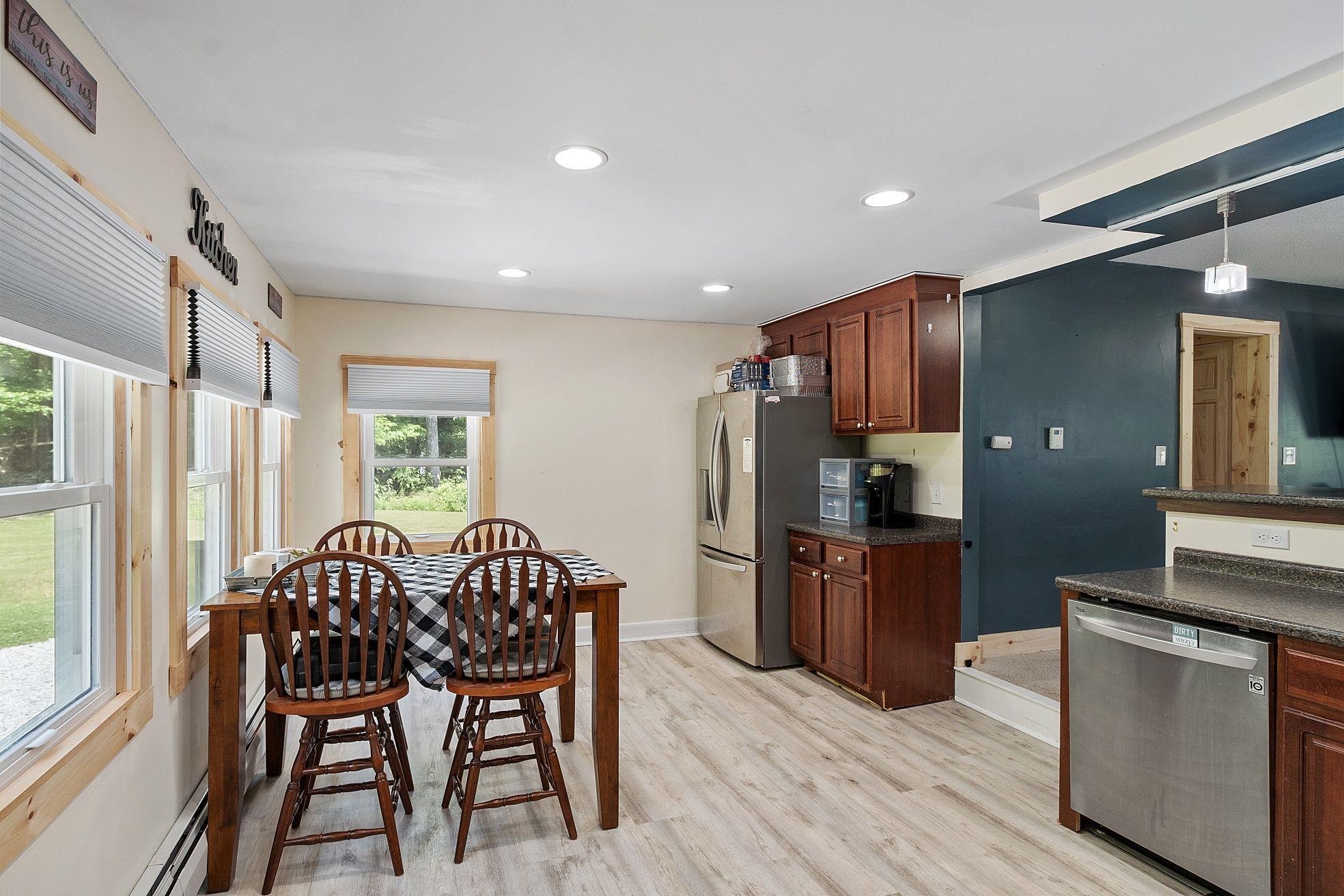 22 Elwood Road Londonderry, NH 03053 - Photo 3 of 33